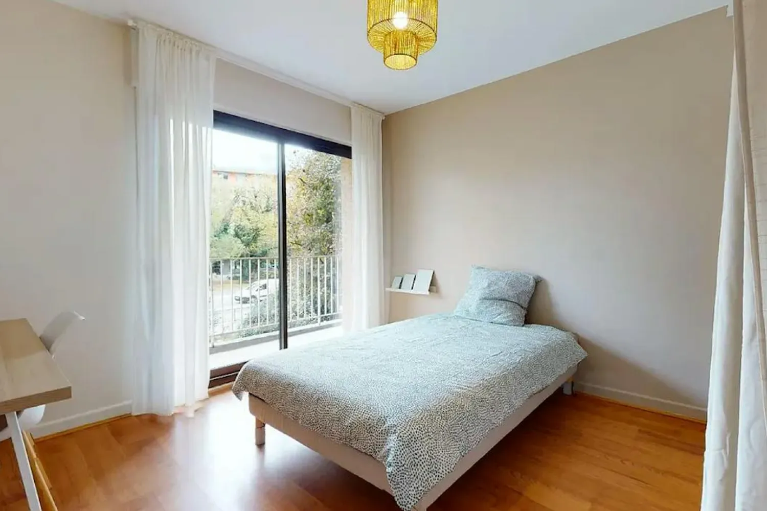 Avenue Jean Perrot